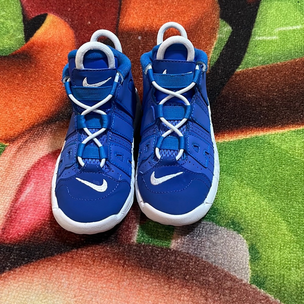 9c Uptempo Nike